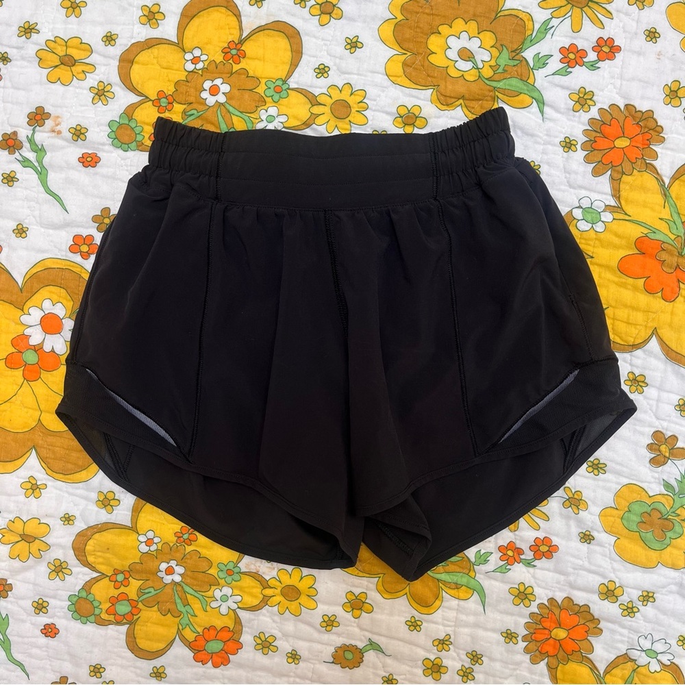 Lululemon hotty hot shorts